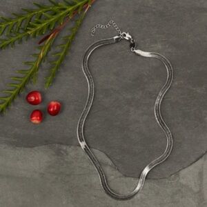 Jennifer Zeuner Allie Necklace silver herringbone neutral minimalist everyday